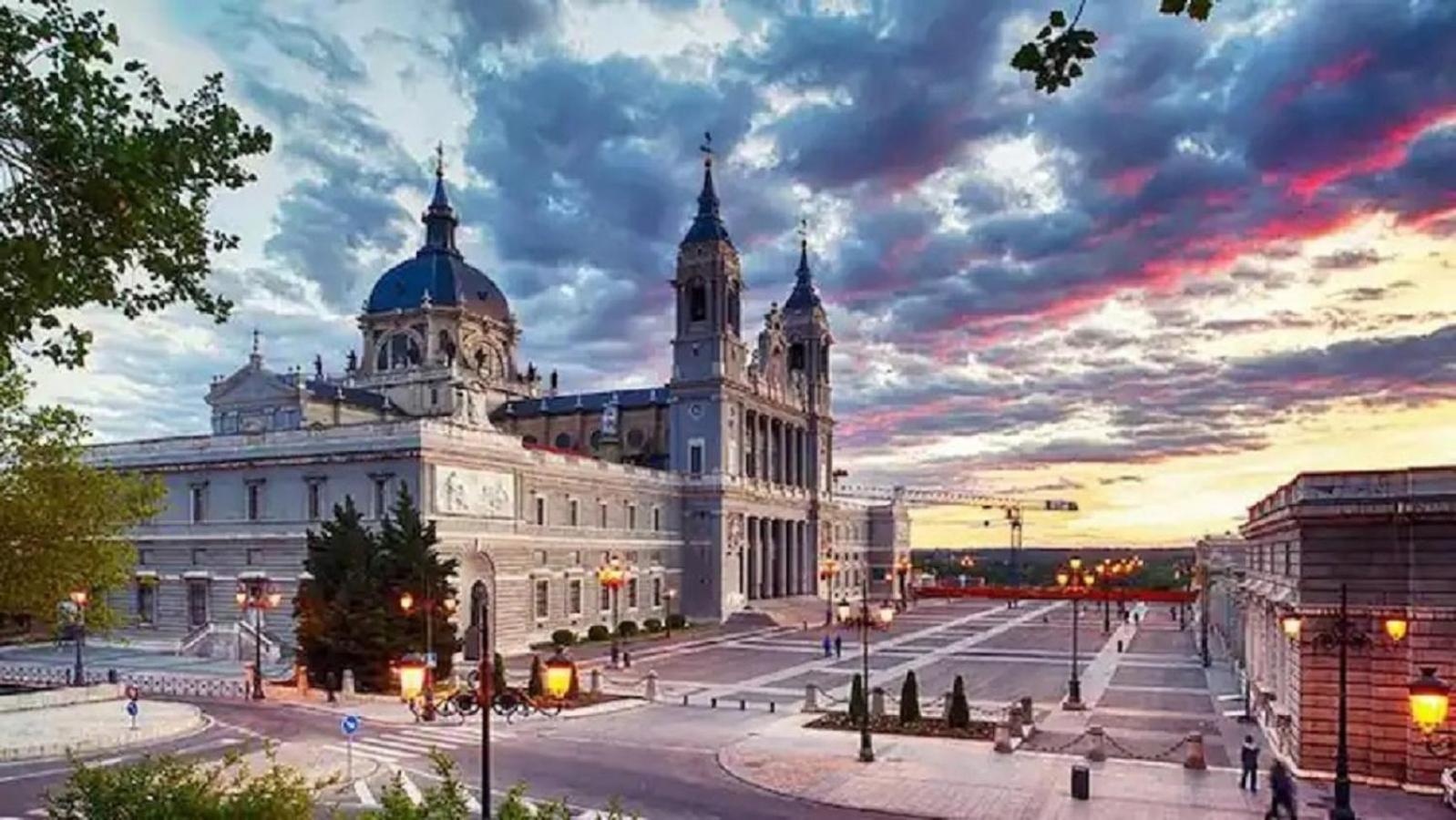 Apartments Central Madrid - Q2Home Luaran gambar